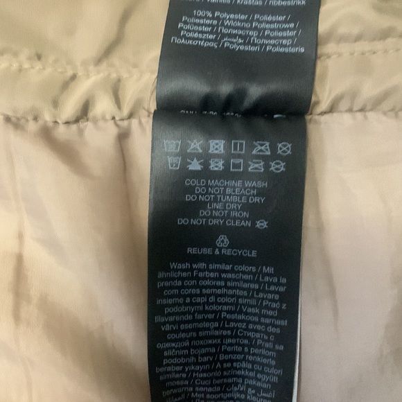 ONLY winter jacket size xs fits a small - Picture 8 of 9